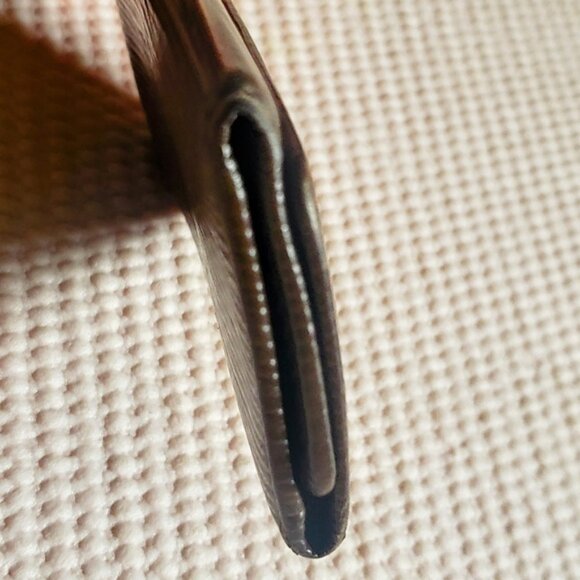 Louis Vuitton Brown Epi Leather Key Holder Case Pouch - Picture 13 of 16